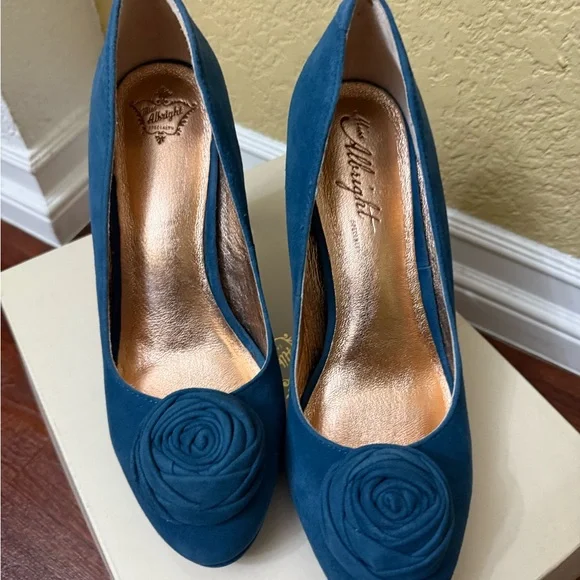 Miss Albright Teal Suede Heels with Floral Accent - Picture 2 of 4